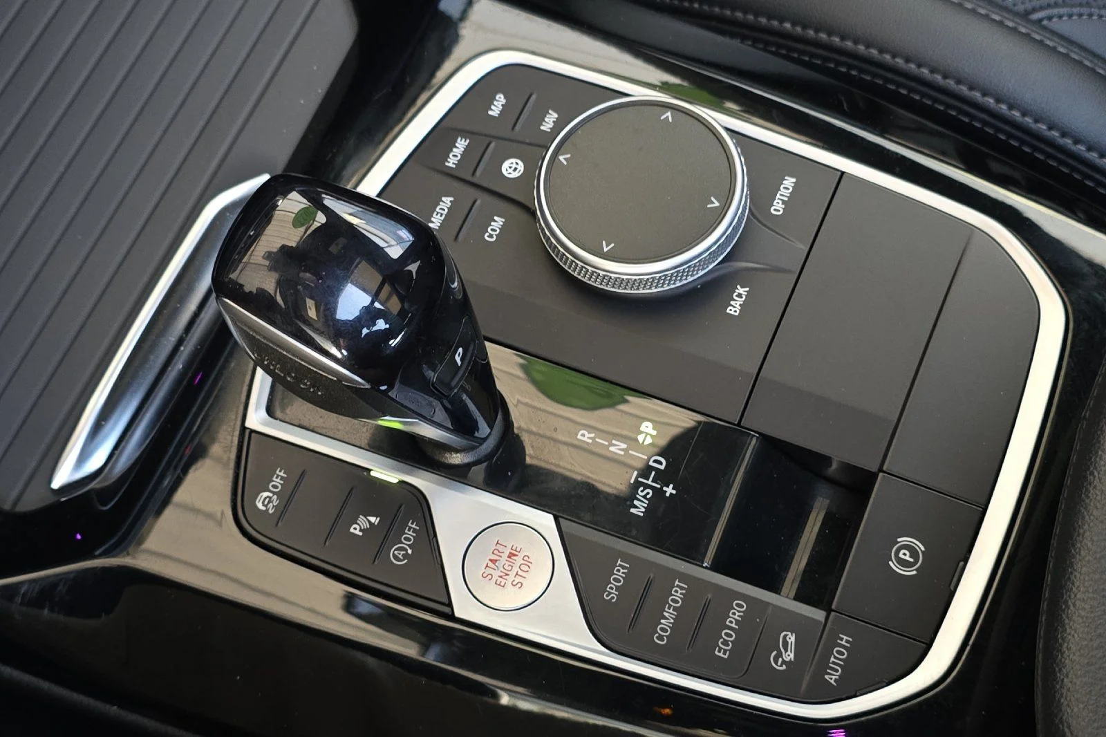 Used 2023 Black BMW xDrive30i image 19