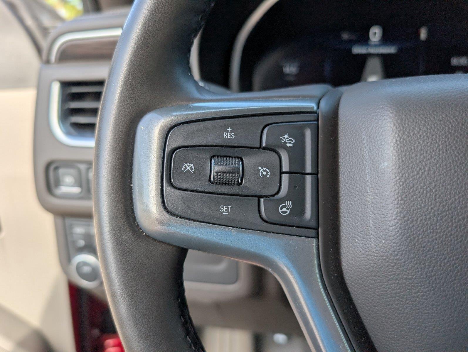 Used 2023 RADIANT RED TINTCOAT Chevrolet Z71 image 27