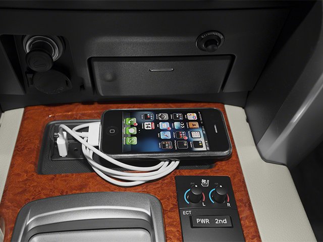 Used 2014 Silver Toyota  image 15