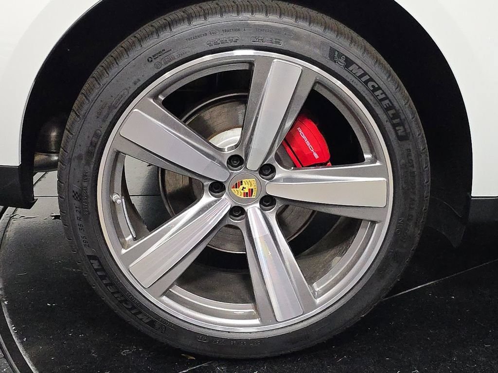 Used 2025 White Porsche S image 29