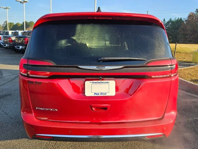 New 2026 Red Hot Pearl-Coat Exterior Paint Chrysler Select image 10