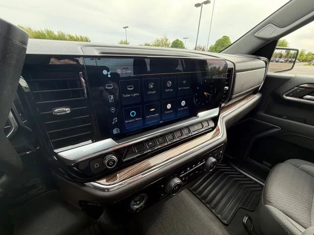 2023 Chevrolet Silverado 1500 LT - Photo 13