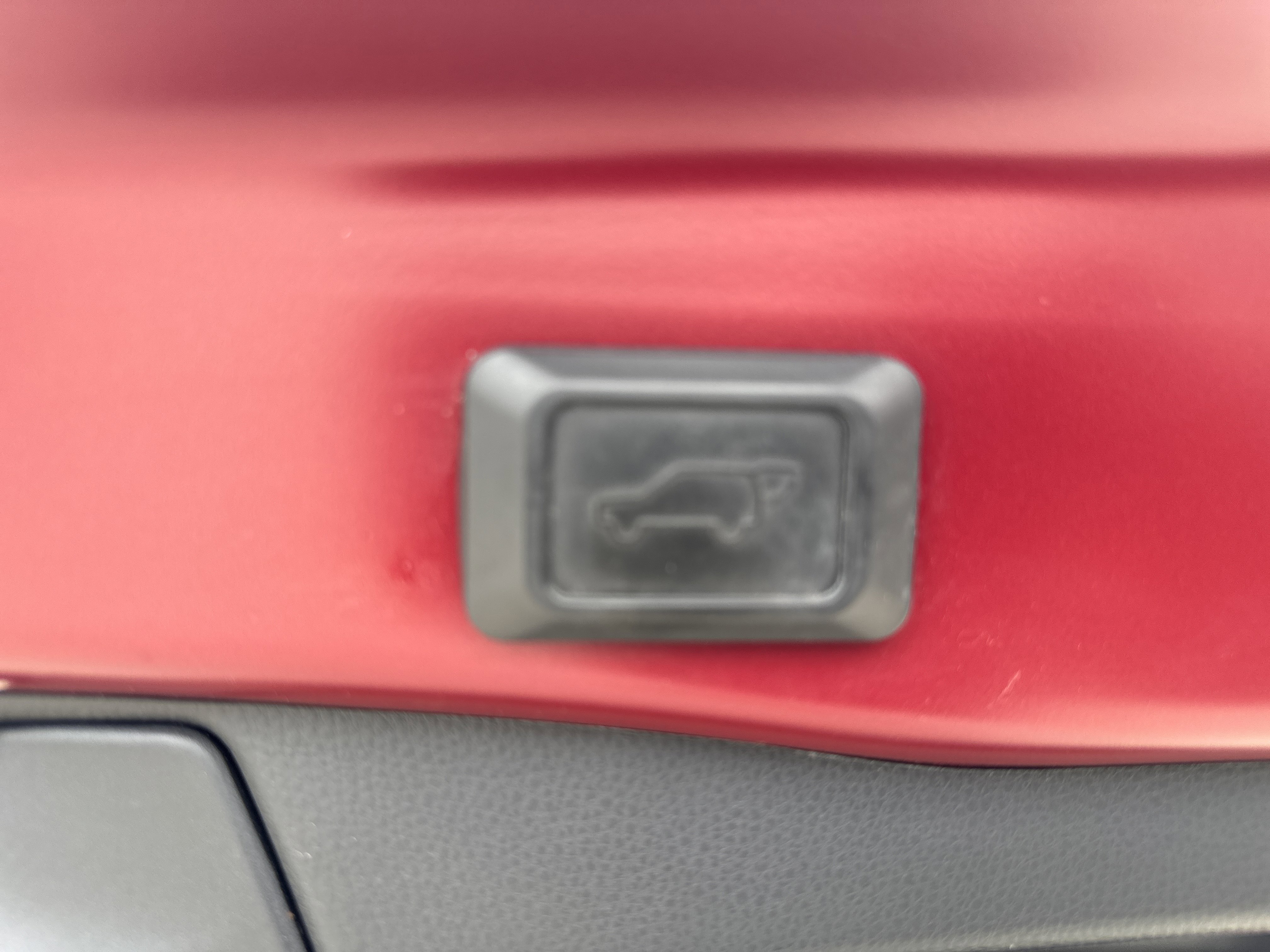 Used 2019 Ruby Flare Pearl Toyota XLE image 15
