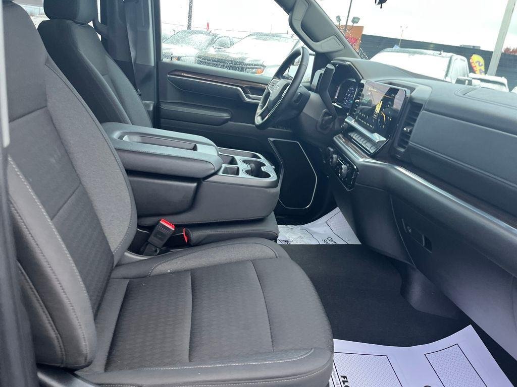 2025 Chevrolet Silverado 1500 RST - Photo 27