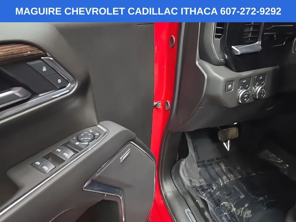 Used 2025 Red GMC Elevation image 28