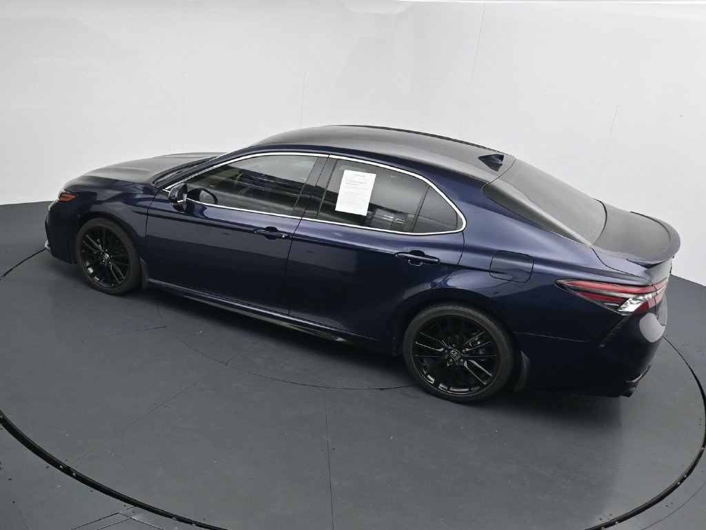 Used 2022  Toyota XSE image 13
