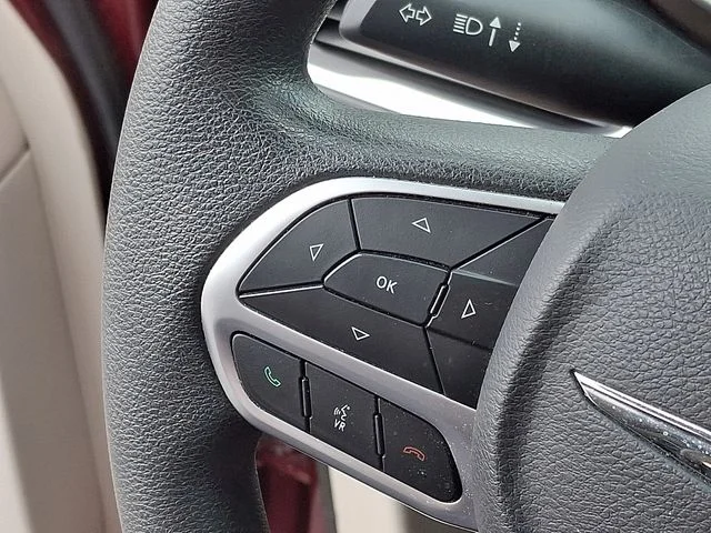 Used 2018 Red Chrysler Touring Plus image 20