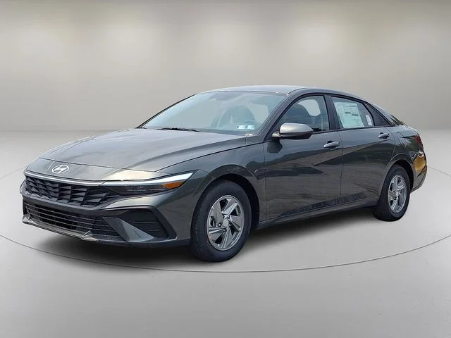New 2026 Gray Hyundai SE image 3