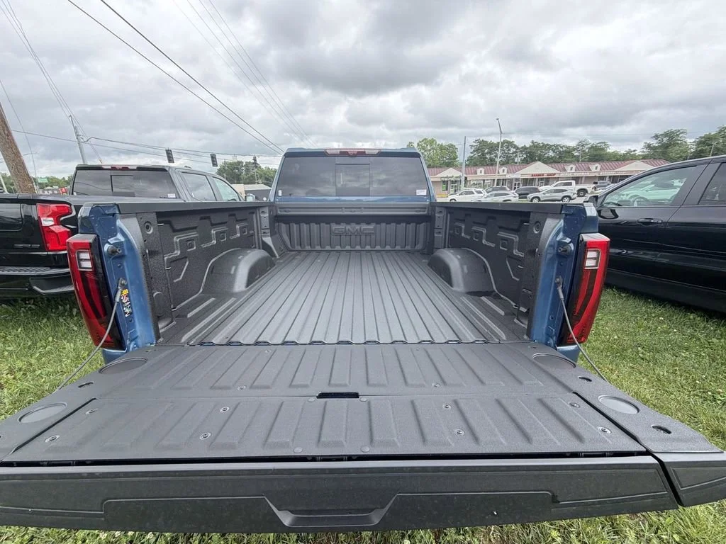 Used 2026 Downpour Metallic GMC Denali image 30