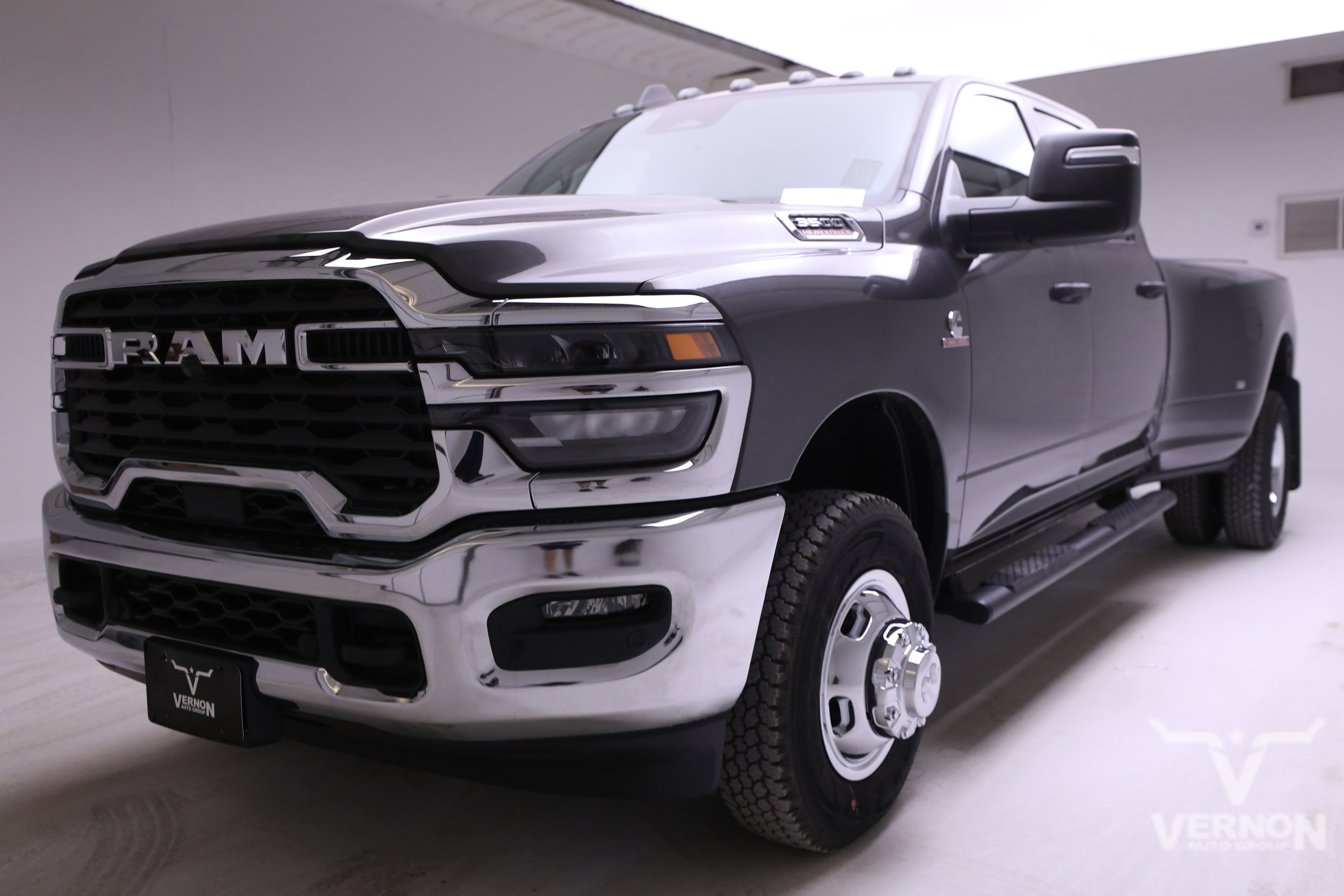 New 2026 Granite Crystal Metallic Clearcoat Ram N image 1