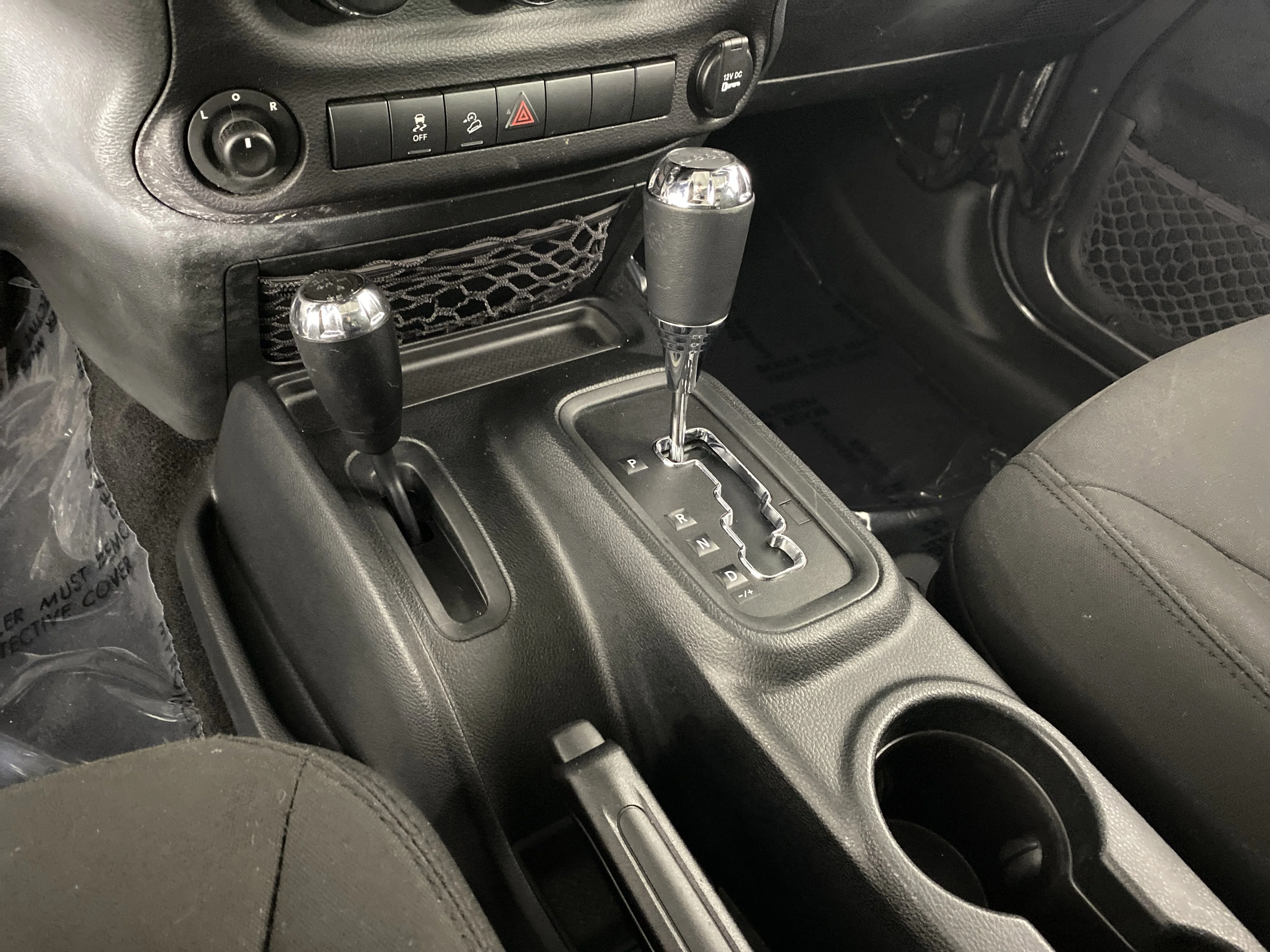 Used 2018 Granite Crystal Metallic Clearcoat Jeep Sport S image 24