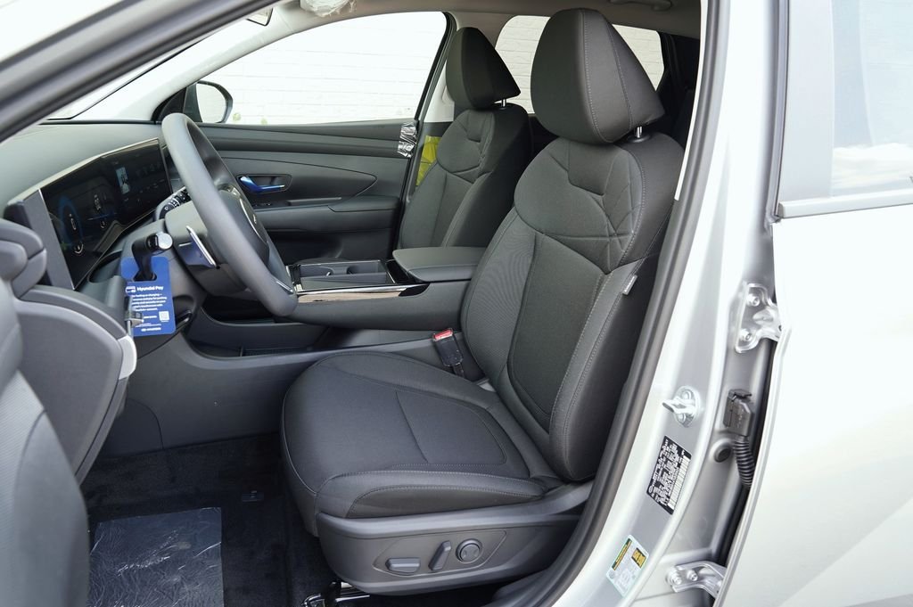 New 2026 Shimmering Silver Hyundai SEL image 26