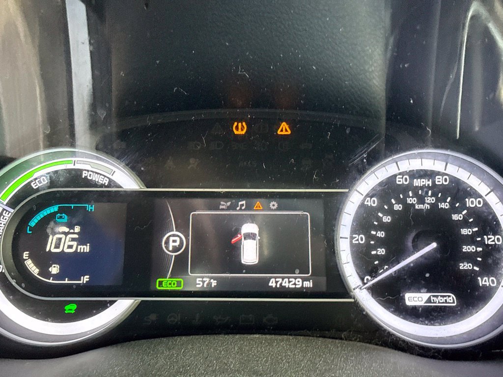 Used 2019 Silky Silver Kia EX image 13