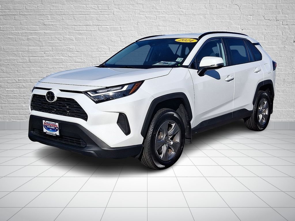 Used 2024 White Toyota XLE image 1