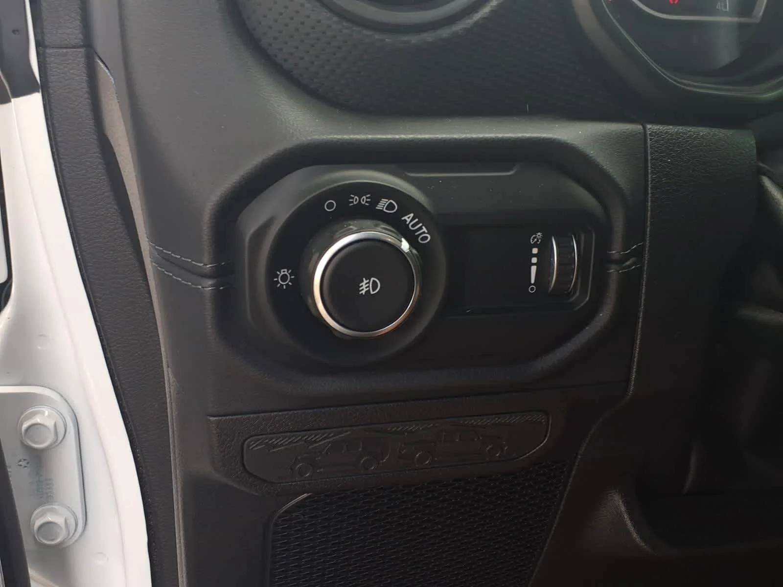 Used 2024 Bright White Clearcoat Jeep Rubicon X image 23