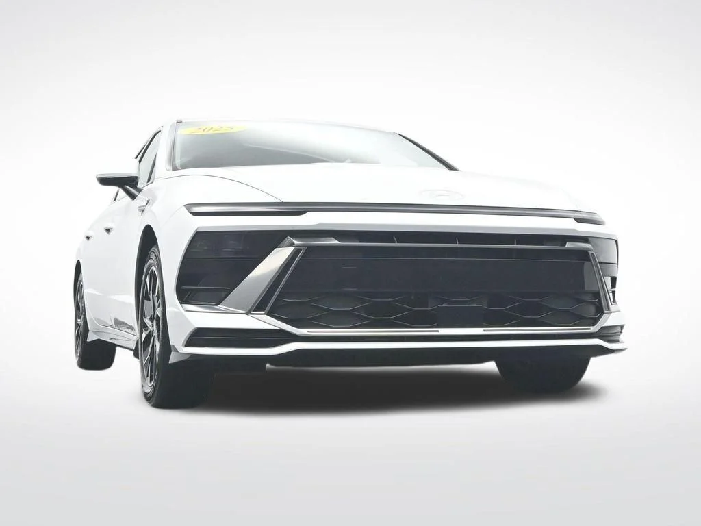 Certified Used 2025 White Hyundai SEL image 48