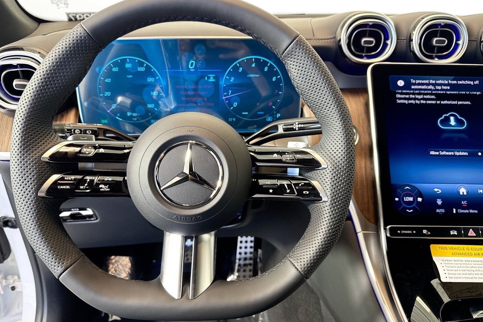 New 2026 Polar White Mercedes-Benz GLC 300 image 11