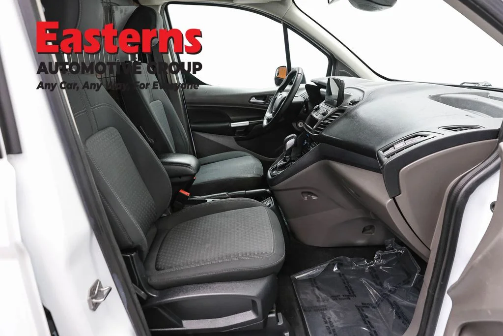 Used 2020 White Ford XLT image 25