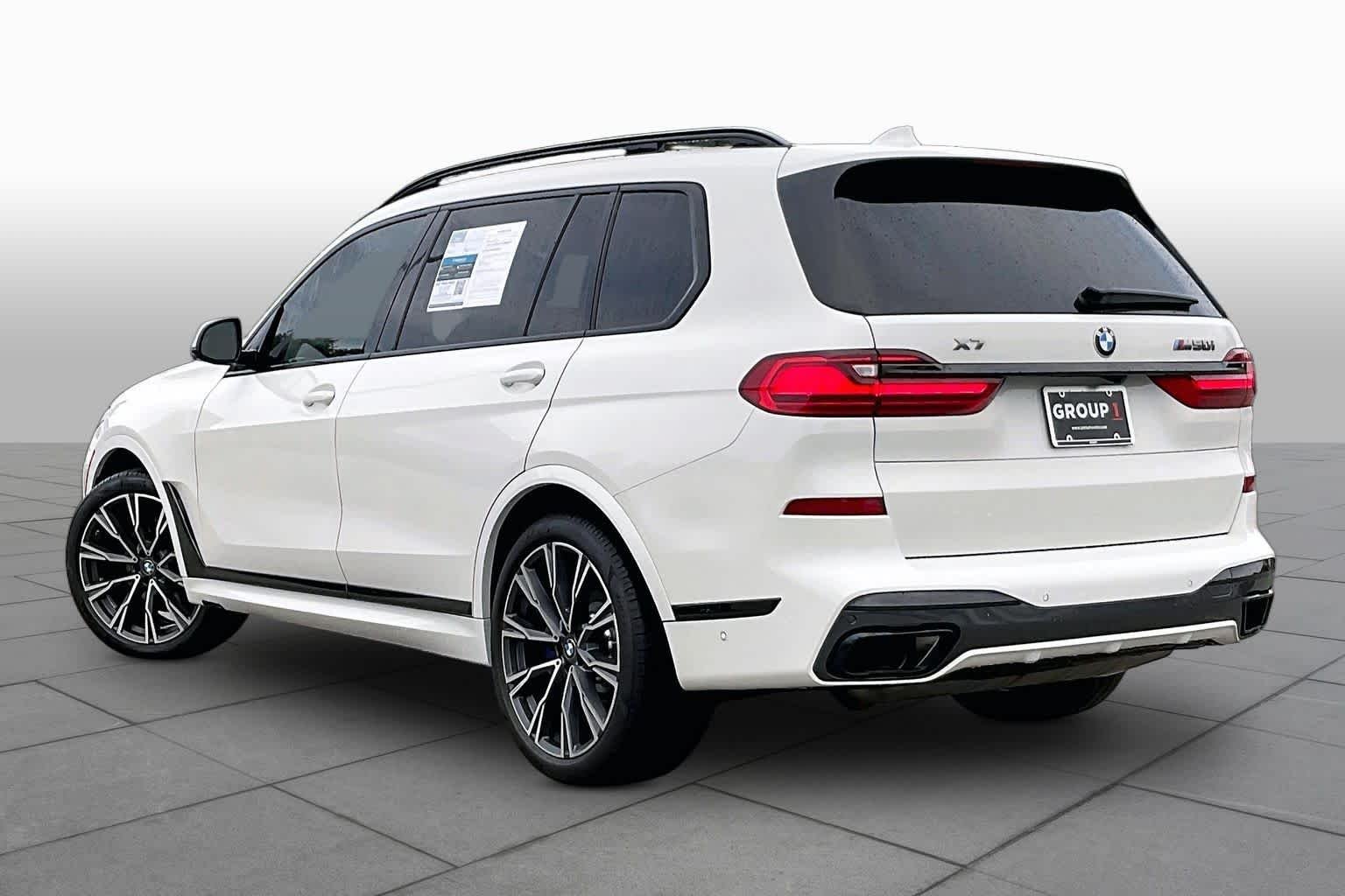 Used 2020 Alpine White BMW M50i image 11