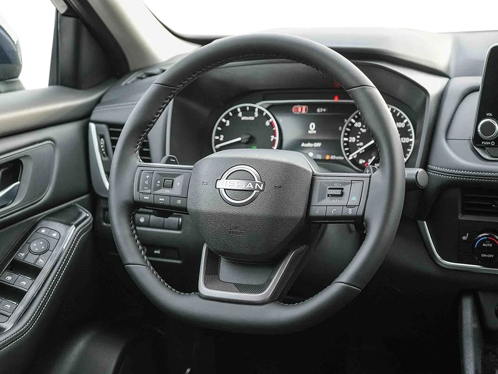 New 2026 Everest White Pearl TriCoat Nissan SV image 12