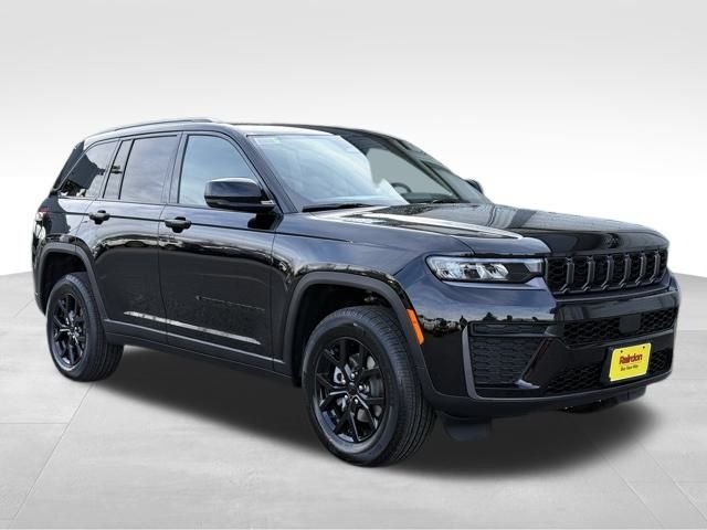 2026 Jeep Grand Cherokee Laredo Altitude 4x4's photo