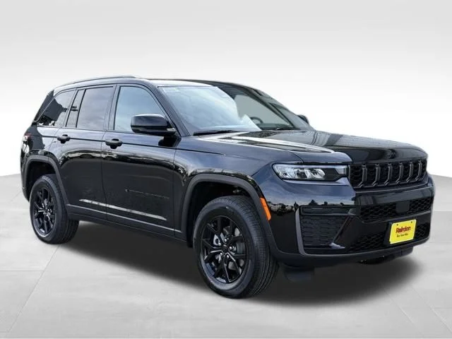 2026 Jeep Grand Cherokee Laredo Altitude 4x4's photo