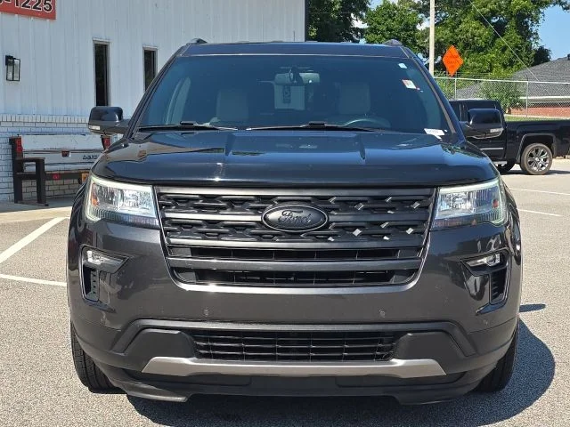 Used 2018 Gray Ford XLT image 8