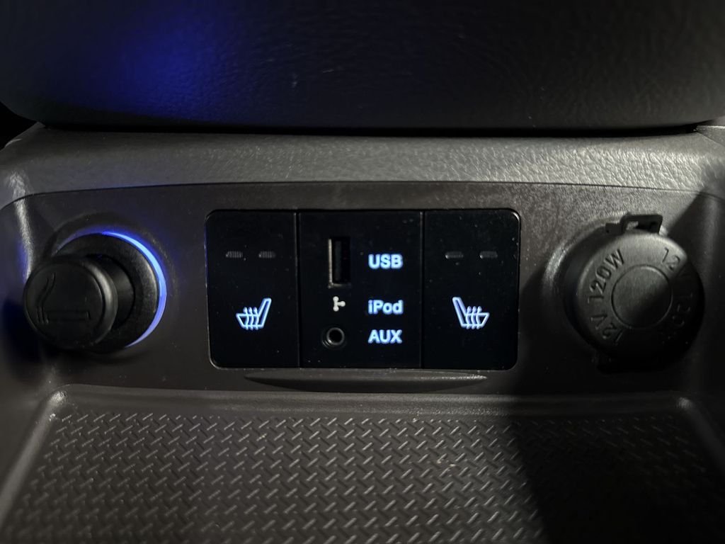 2010 Hyundai Santa Fe SE - Photo 32