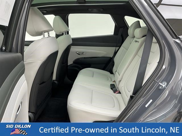 Used 2024 Diamond Black Crystal Pearlcoat Jeep Limited image 18