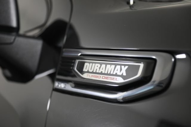 Used 2022 Black GMC AT4 image 30
