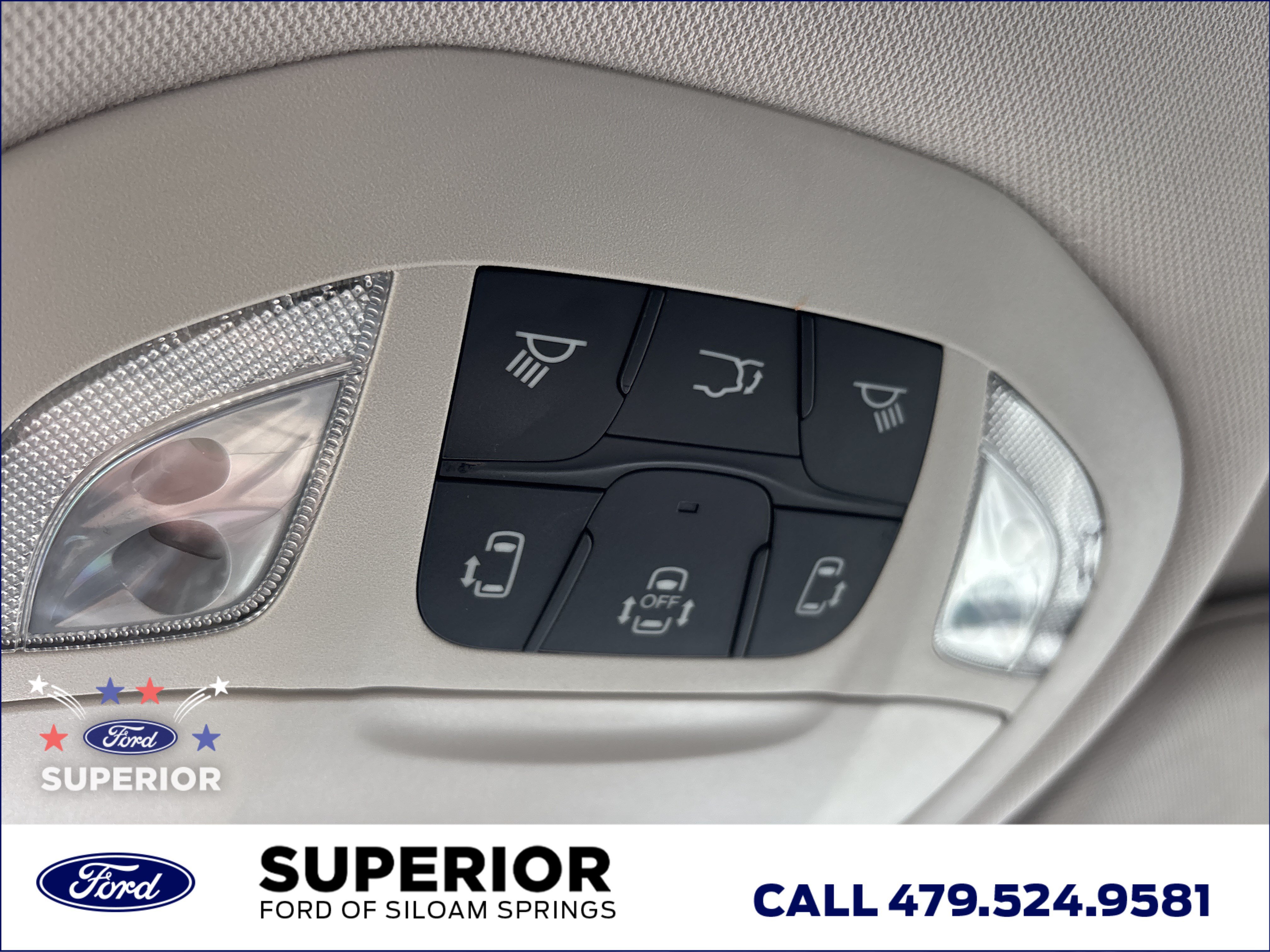 Used 2024 Bright White Clearcoat Chrysler Touring L image 43