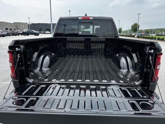 New 2026 Diamond Black Crystal Pearl-Coat Exterior Paint RAM REBEL image 17