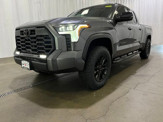 Used 2025 Gray Toyota Limited image 25