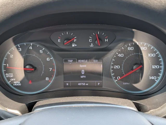Used 2025 Summit White Chevrolet LT image 24