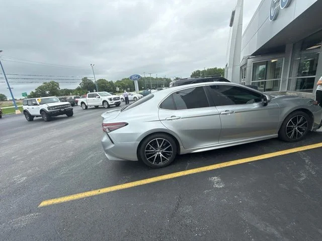 Used 2022 Silver Toyota SE image 6