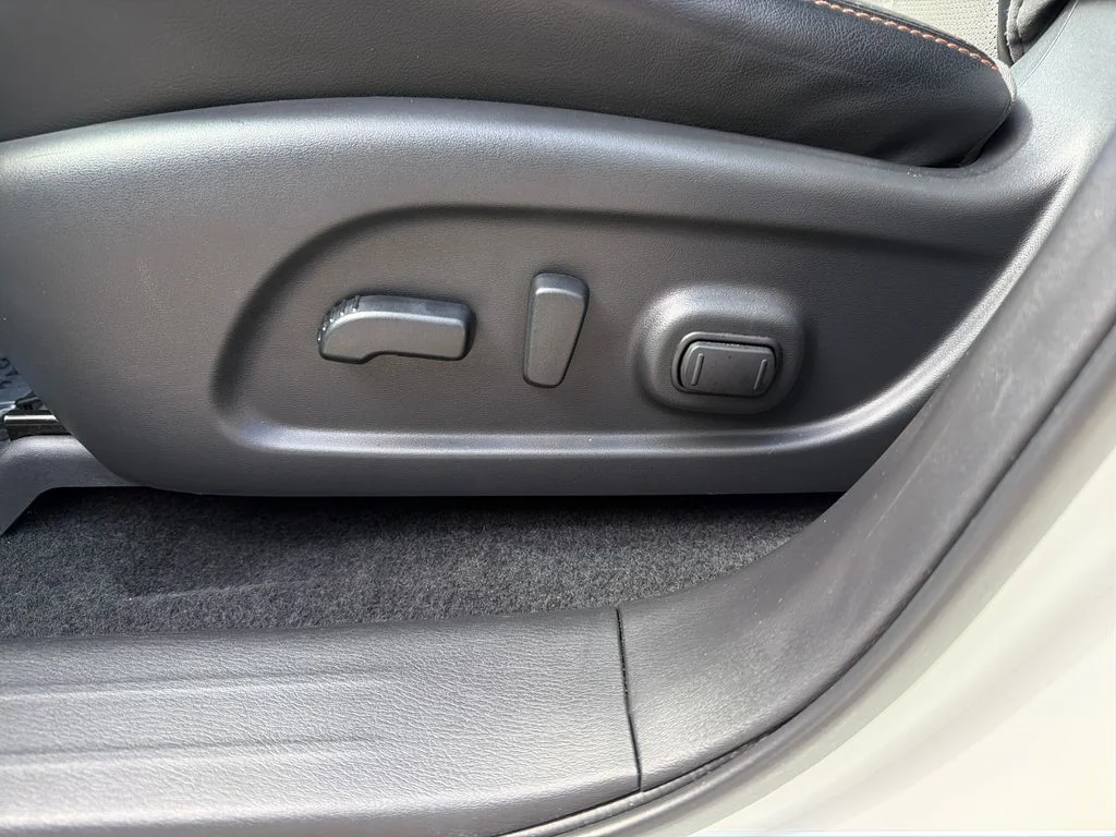 2020 Nissan Pathfinder SL - Photo 17