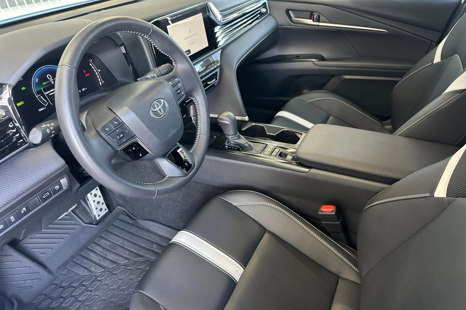 Certified Used 2026 Ice Cap Toyota Nightshade image 9
