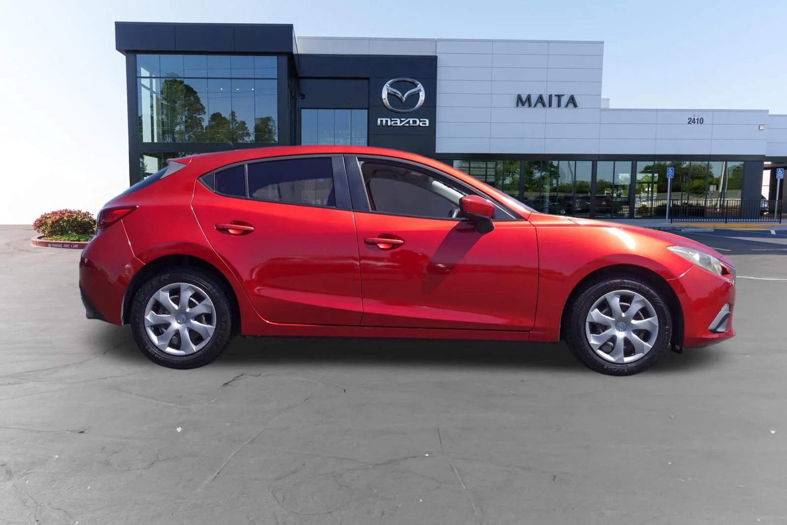 Used 2014 Soul Red Metallic Mazda i Sport image 2
