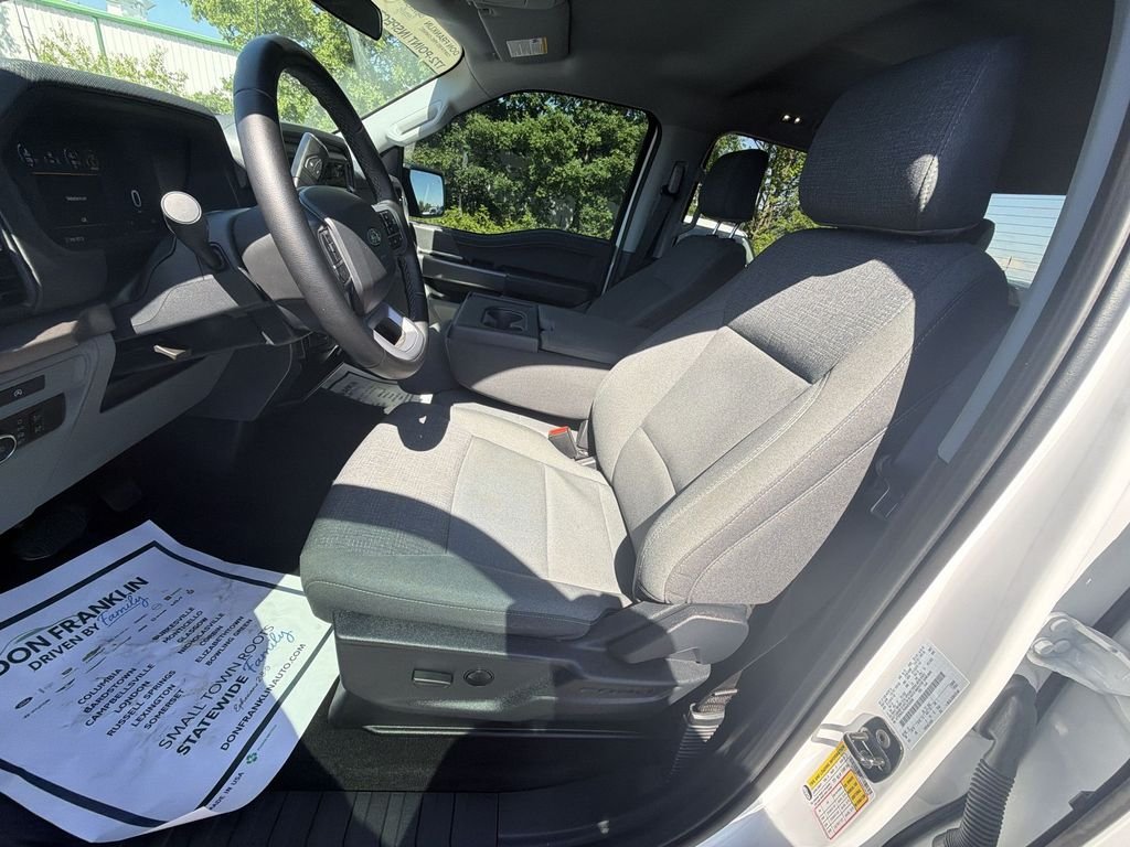 Used 2025 White Ford XLT image 15