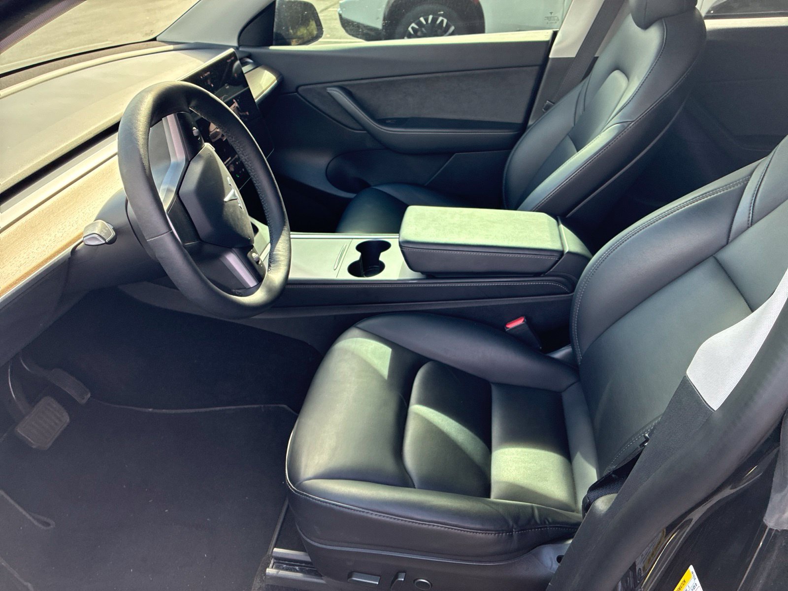 Used 2022 Black Tesla Long Range image 12