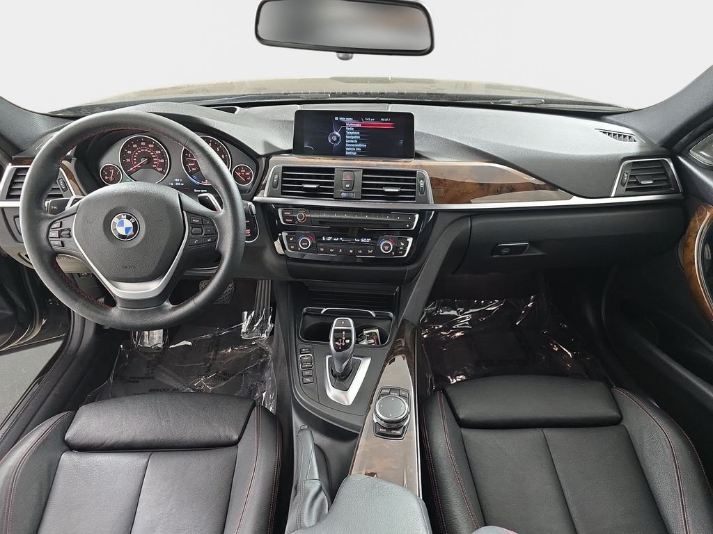 Used 2016 Black Sapphire Metallic BMW 340i xDrive image 14