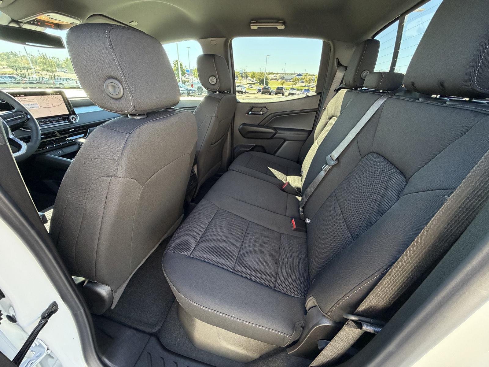 2026 Chevrolet Colorado LT - Photo 19