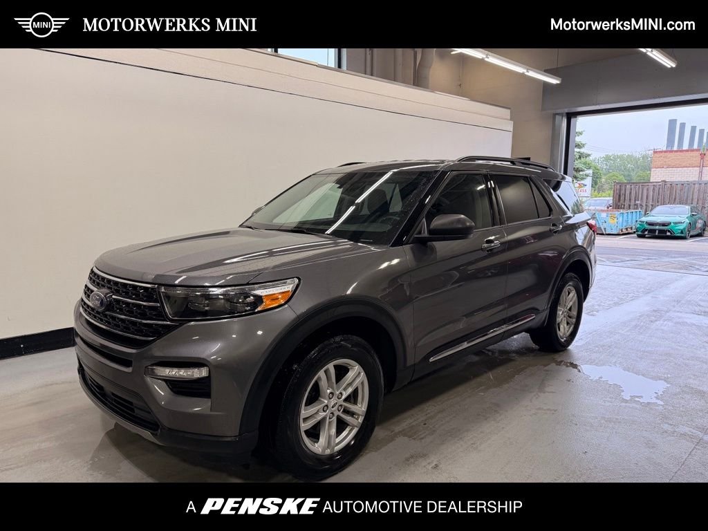 2023 Ford Explorer XLT 4WD's photo