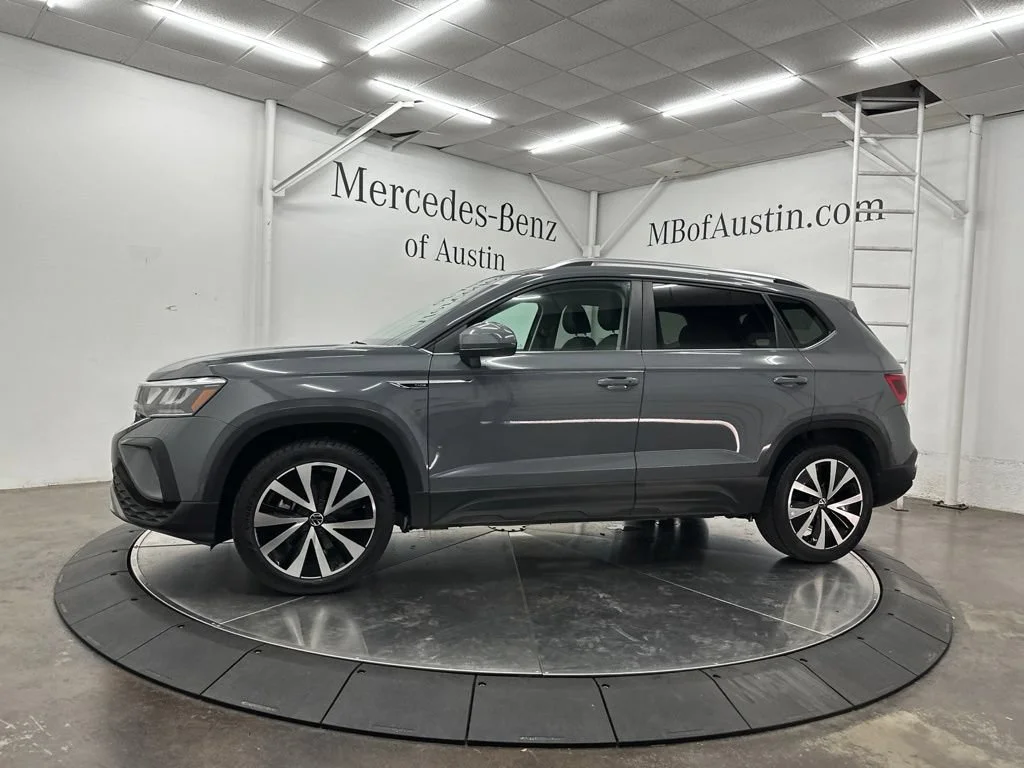 Used 2022 Gray Volkswagen 1.5T SE image 4