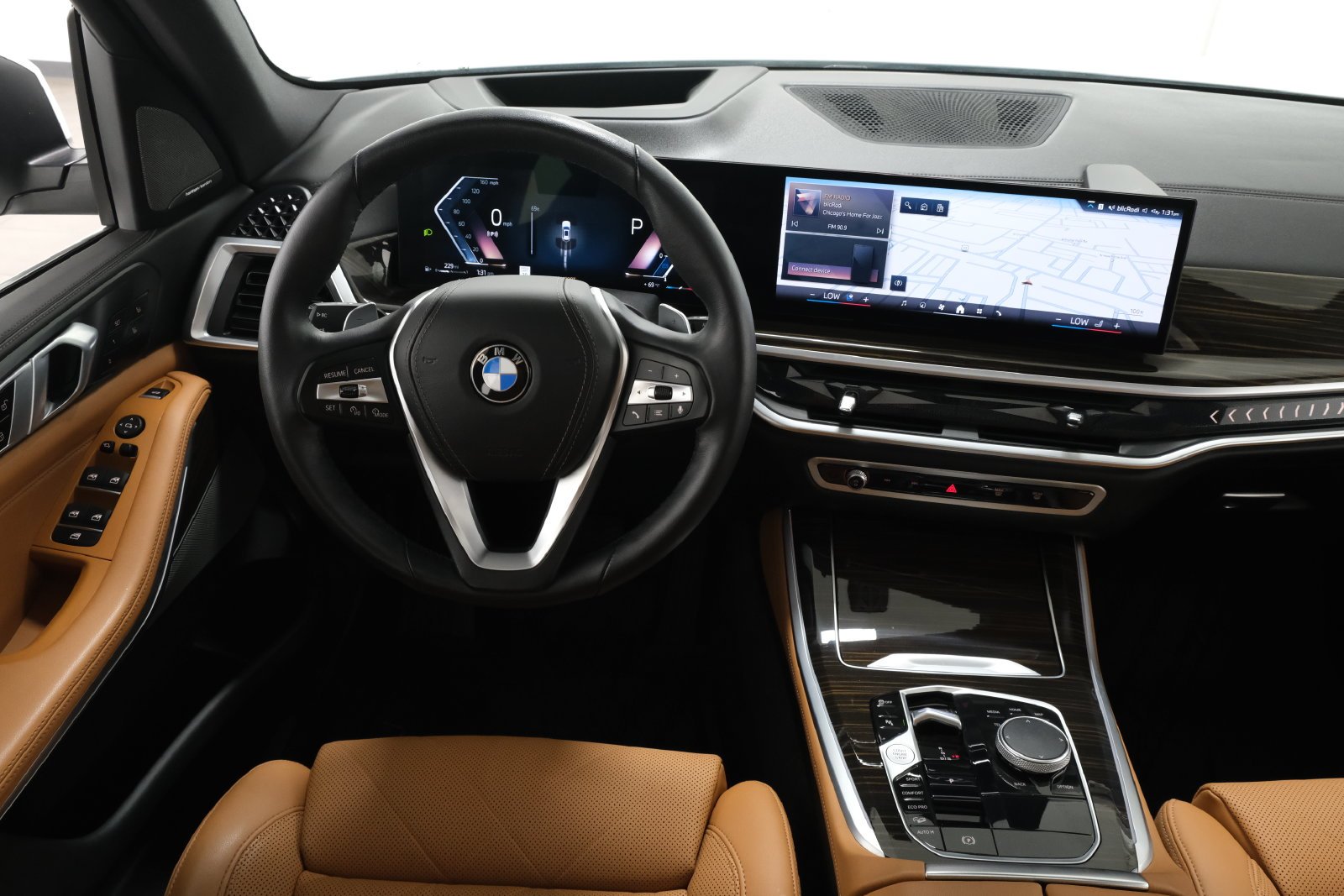 Used 2024 Alpine White BMW xDrive40i image 11