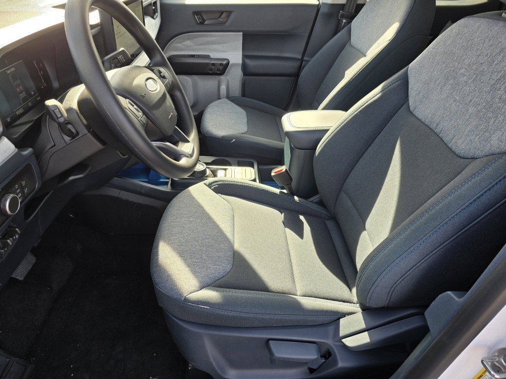 New 2026 Oxford White Ford XLT image 32