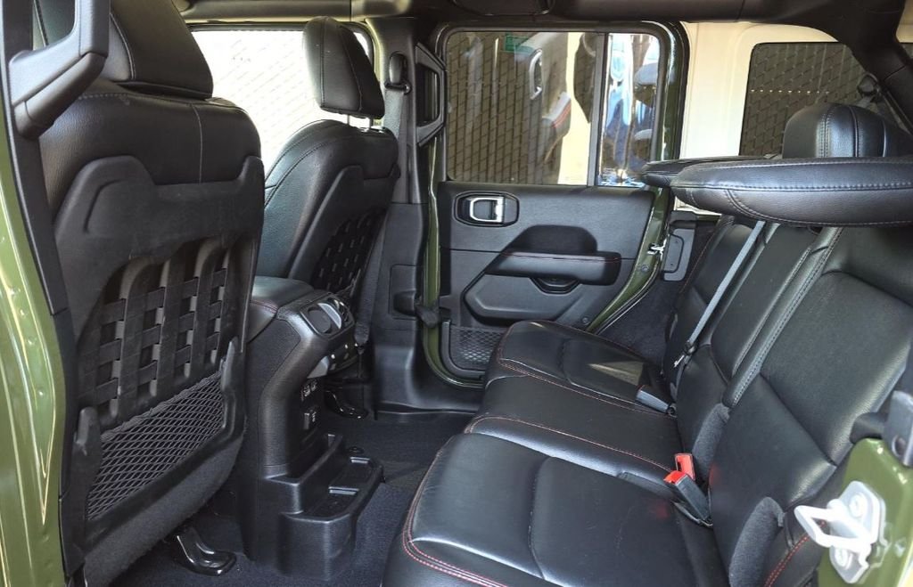 Used 2020 Green Jeep Unlimited Rubicon image 11