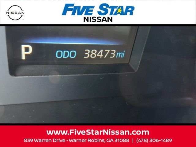 Used 2023  Toyota SR5 image 27