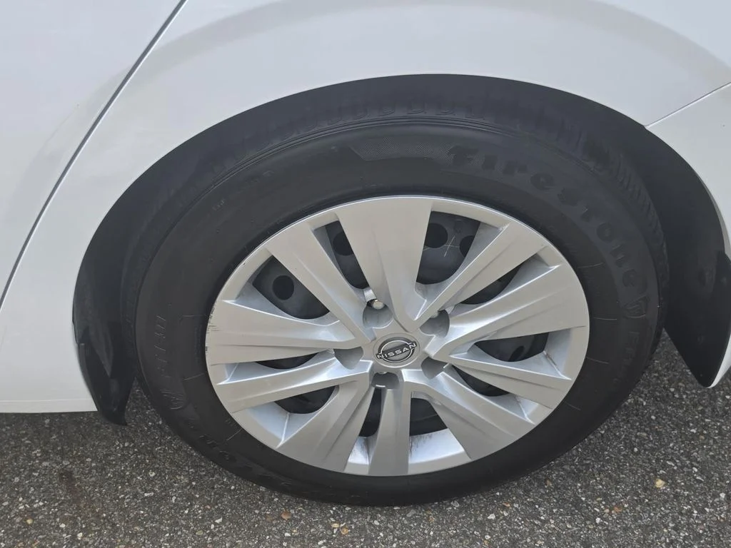 2025 Nissan Sentra S - Photo 9