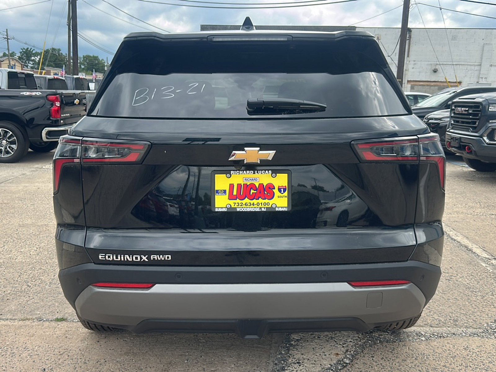 2027 Chevrolet Equinox LT - Photo 10